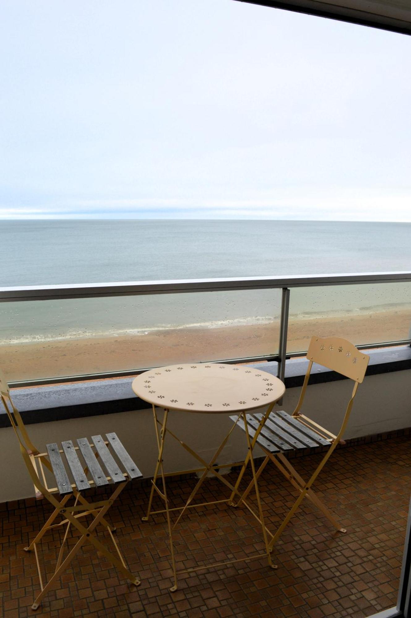 L'Esperluette - Magnifique Vue Mer Et Balcon 库尔瑟勒·苏尔·梅尔 外观 照片