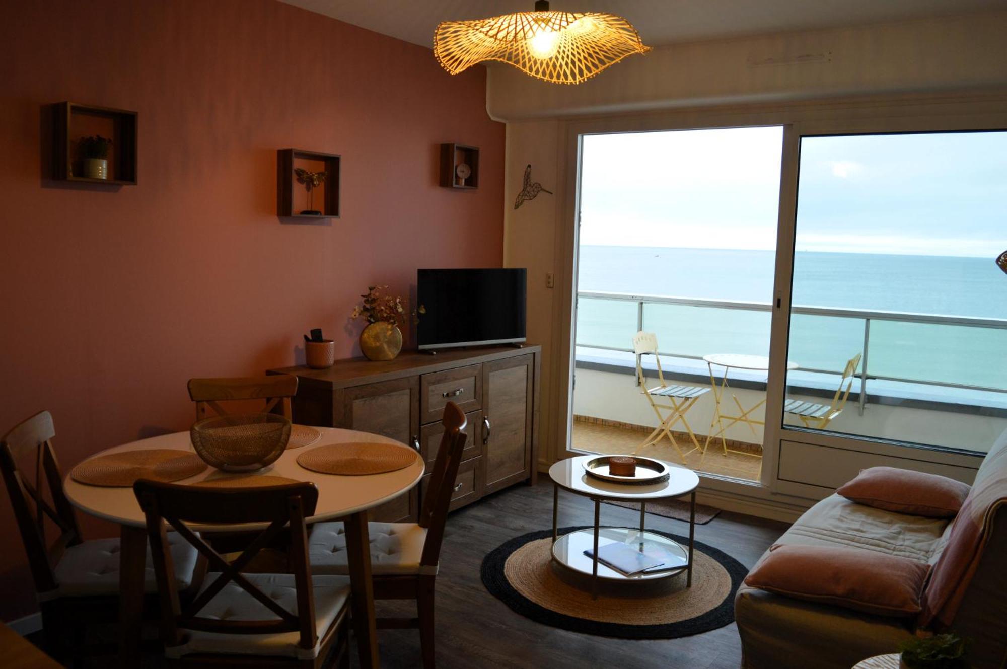 L'Esperluette - Magnifique Vue Mer Et Balcon 库尔瑟勒·苏尔·梅尔 外观 照片